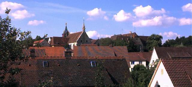 Unter den Dächern von Bebenhausen ist viel los Unter den Dächern von Bebenhausen ist viel los
