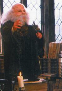 Professor Flitwick - Lehrer fr Zaubersprche, kann weit mehr als nur 'Wingardium Leviosa'